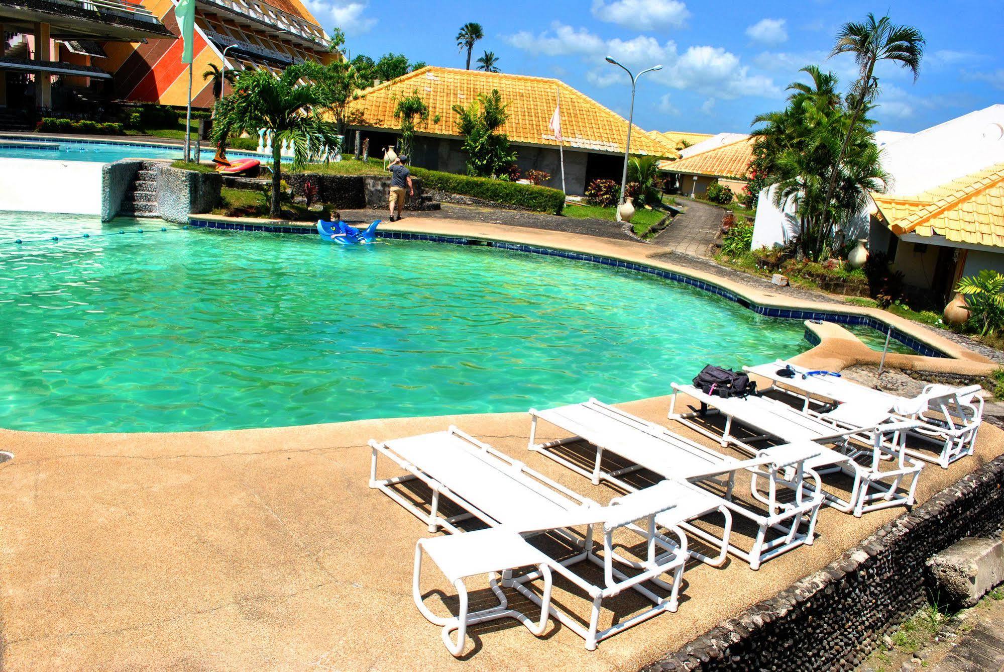 Leyte Park Resort Hotel 独鲁万 外观 照片