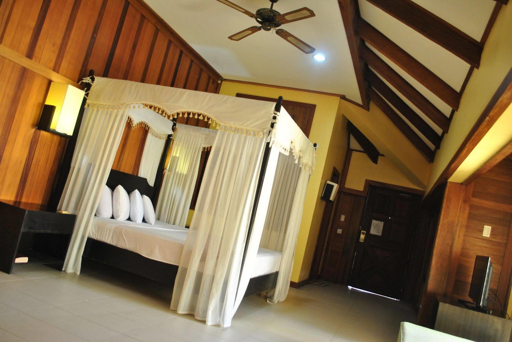 Leyte Park Resort Hotel 独鲁万 外观 照片