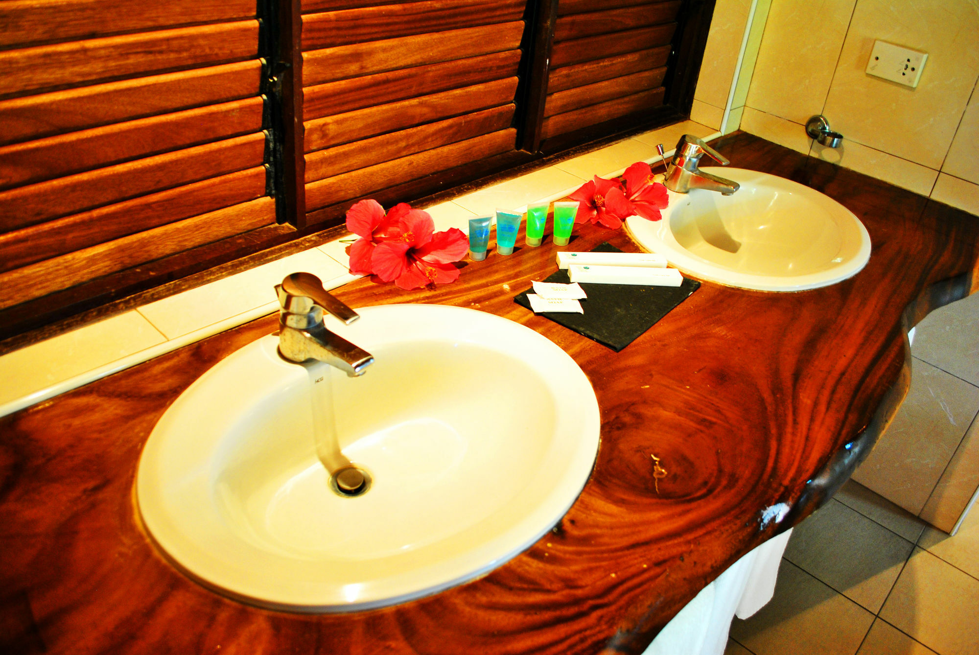 Leyte Park Resort Hotel 独鲁万 外观 照片